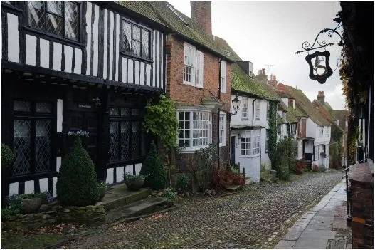 Tudor+house-1920w (1)
